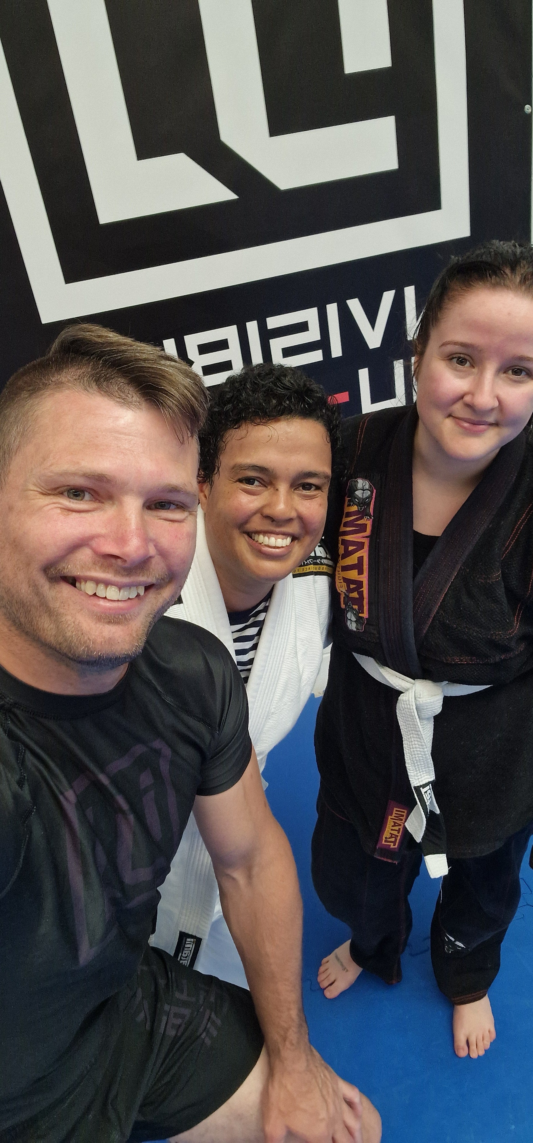 Invisible Jiu Jitsu academy burton on trent. BJJ, martial arts and self defence for ladies Only