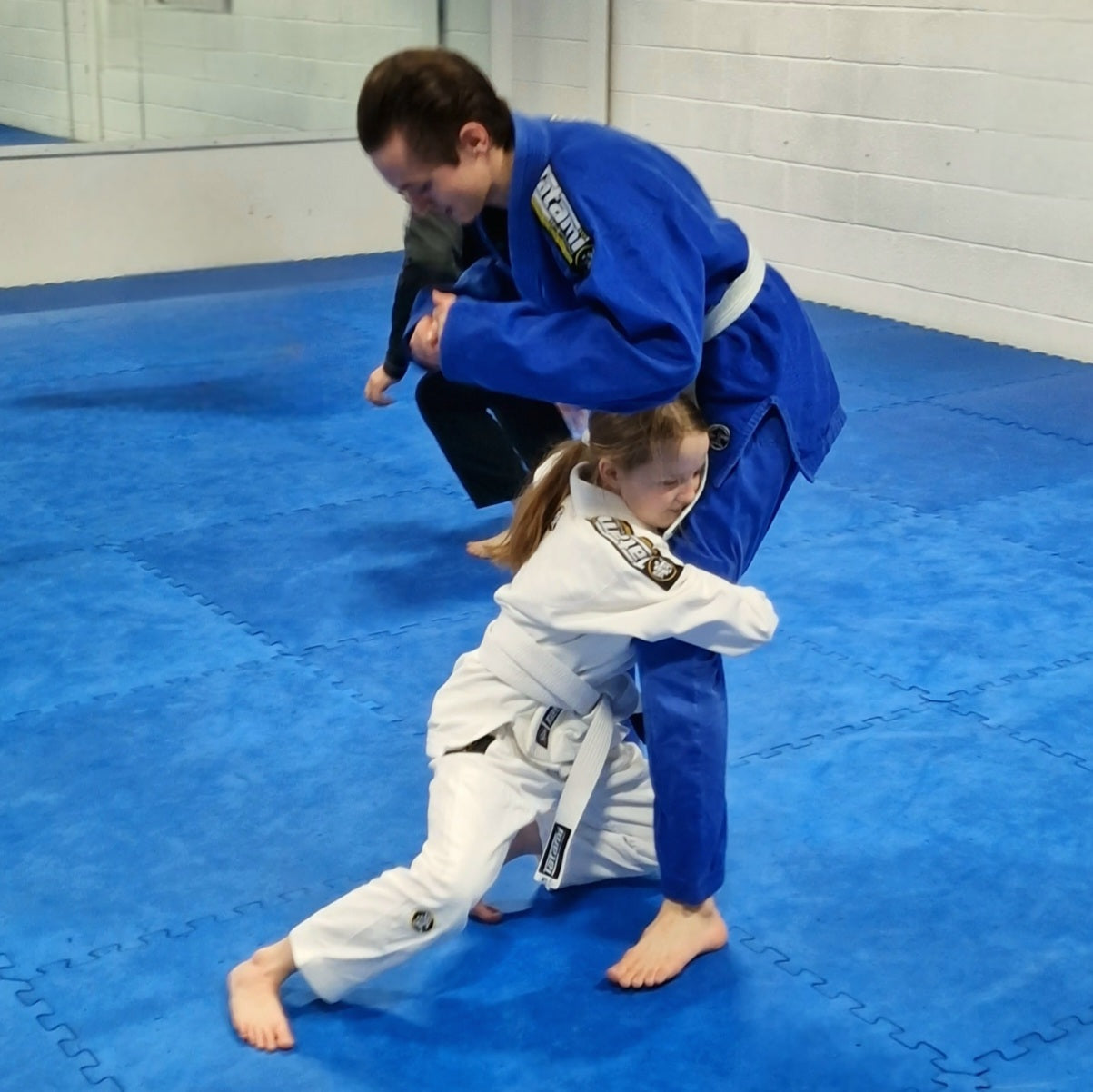 kids kickboxing kung fu jiujitsu martial arts burton on trent